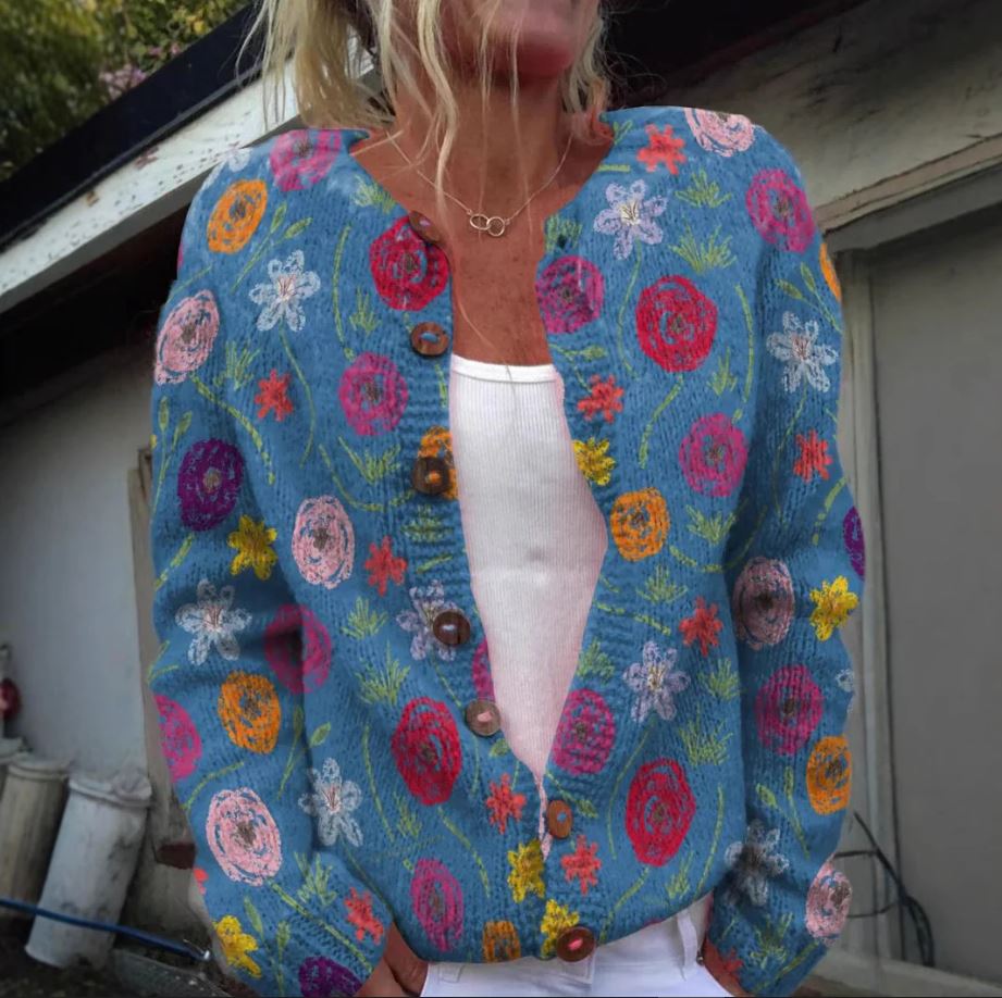 Tilda™ | Blå kofta med blommönster